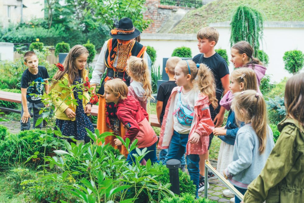 до ЧиТанців