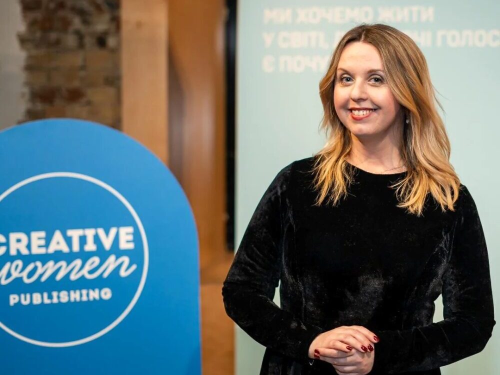 «Білим по білому» Слава Світова