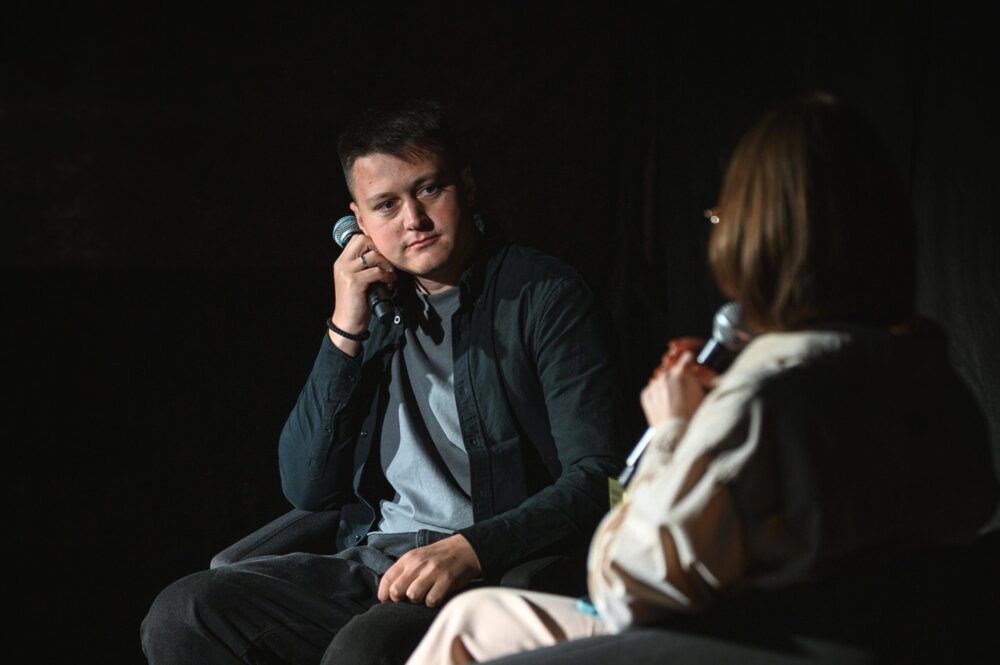 Артур Дронь «Ґемінґвей нічого не знає»